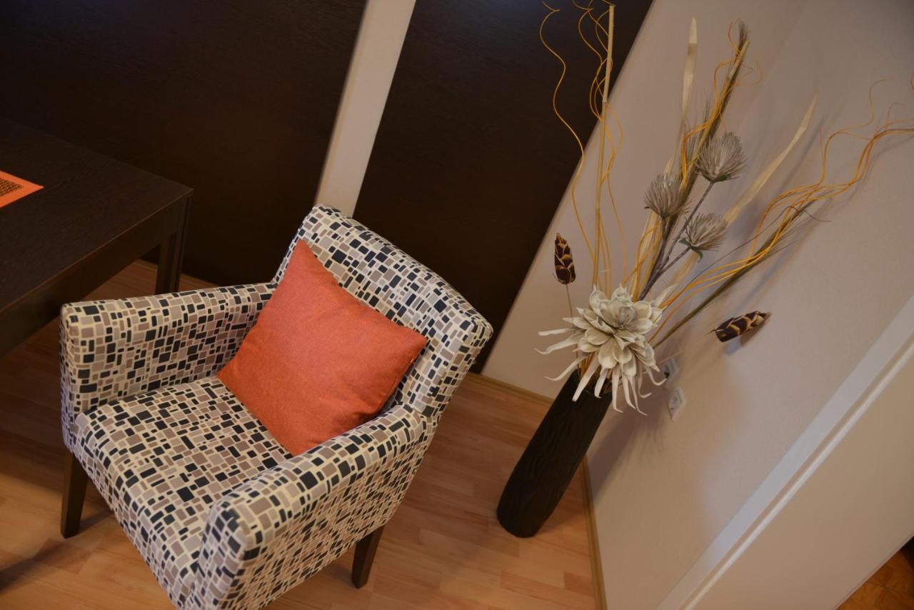 Apartmani Tomic クラドヴォ エクステリア 写真