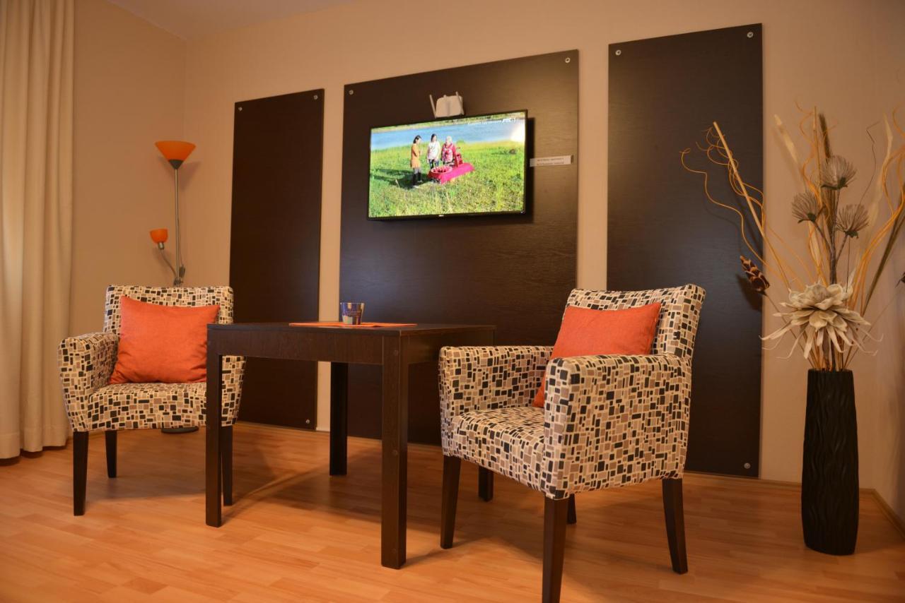 Apartmani Tomic クラドヴォ エクステリア 写真