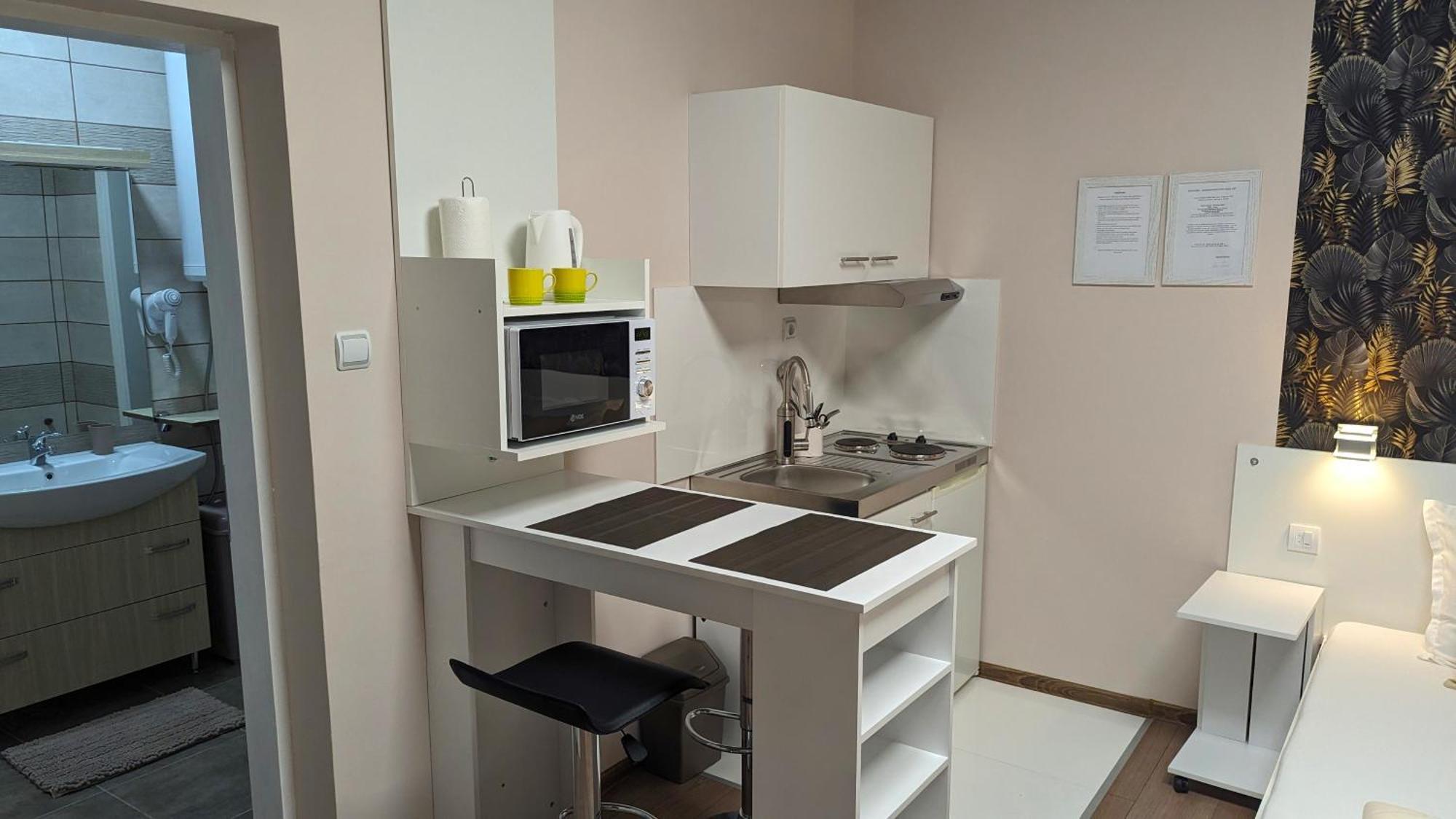 Apartmani Tomic クラドヴォ エクステリア 写真